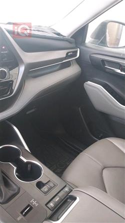 تۆیۆتا هایلاندەر